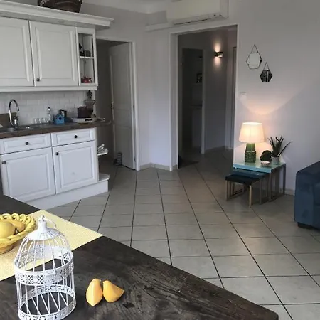 Lägenhet Sleeps 4 Air Con Wifi Cannes