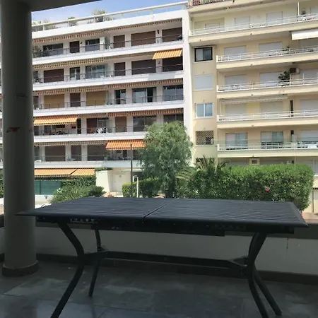 Sleeps 4 Air Con Wifi Lägenhet Cannes